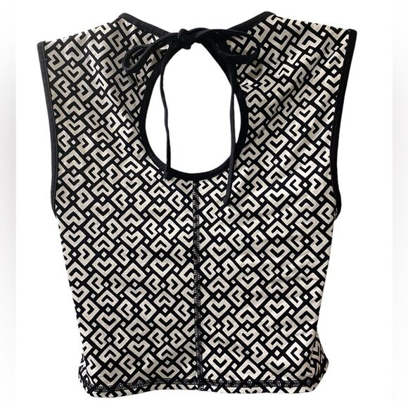 Lucy High Expectations Crop Tank Top Cut Out Back Black White Geometric Print - Picture 7 of 11